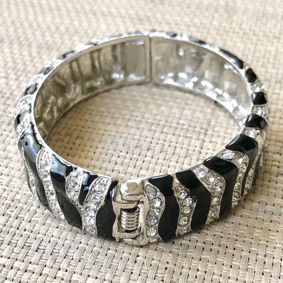 Striped Silver & Black Hinged Bracelet - Picture 2 of 2